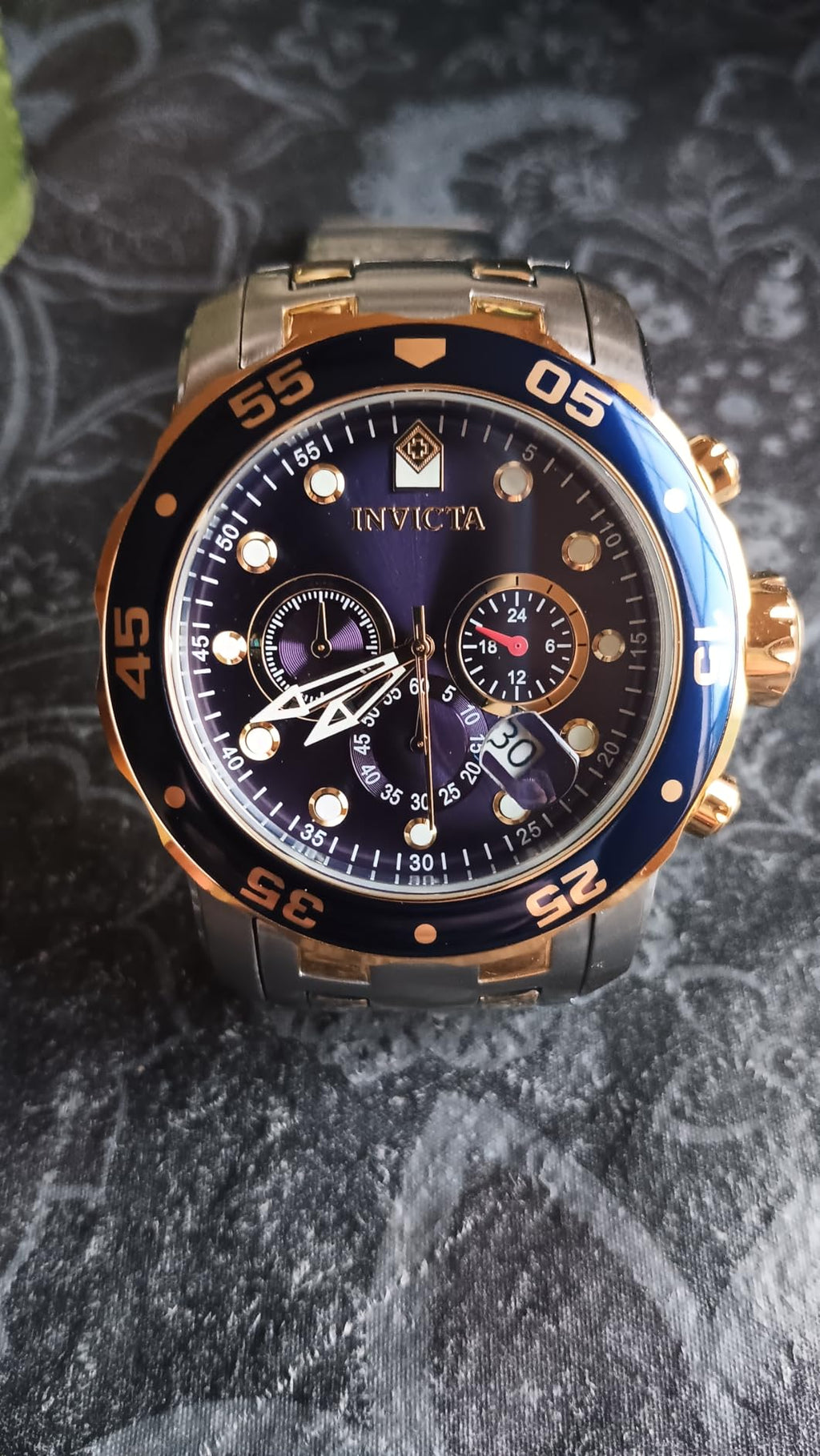 Invicta 0077 Pro Diver Scuba: características, especificaciones y ¿vale la pena comprarlo?