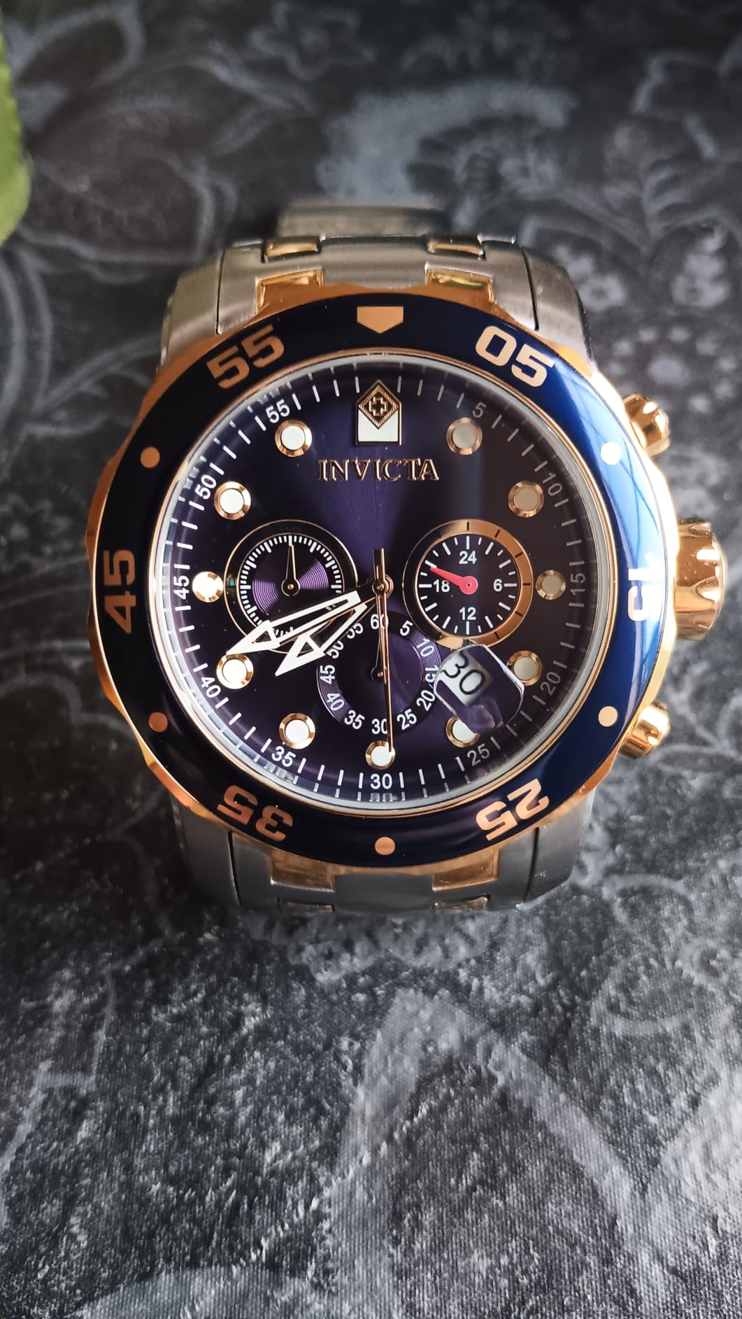 Invicta 0077 Pro Diver Scuba: características, especificaciones y ¿vale la pena comprarlo?